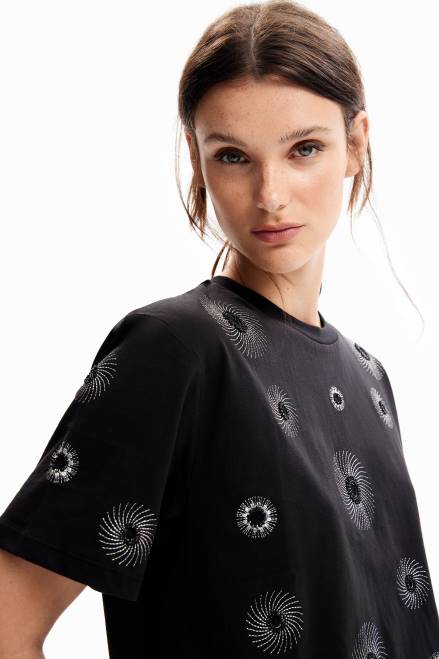 Oversize embroidered T-shirt Desigual Women 2ZPR99 Clothing